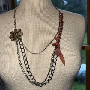 Silver tone triple layered fashion necklace